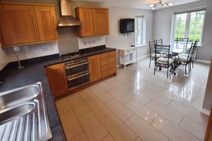 Kitchen/Diner- click for photo gallery